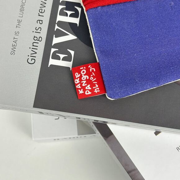 SHAI: Canvas cosmetic bag with pocket - Picture 6 of 7